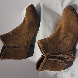 Minnetonka Blake suede ankle boots